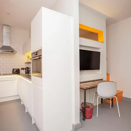 Ξενοδοχείο με διαμερίσματα Higgihaus Aparthotel, Clare Street 3*