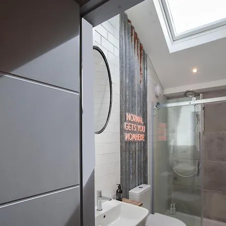 Higgihaus Aparthotel, Clare Street Ξενοδοχείο με διαμερίσματα 3*