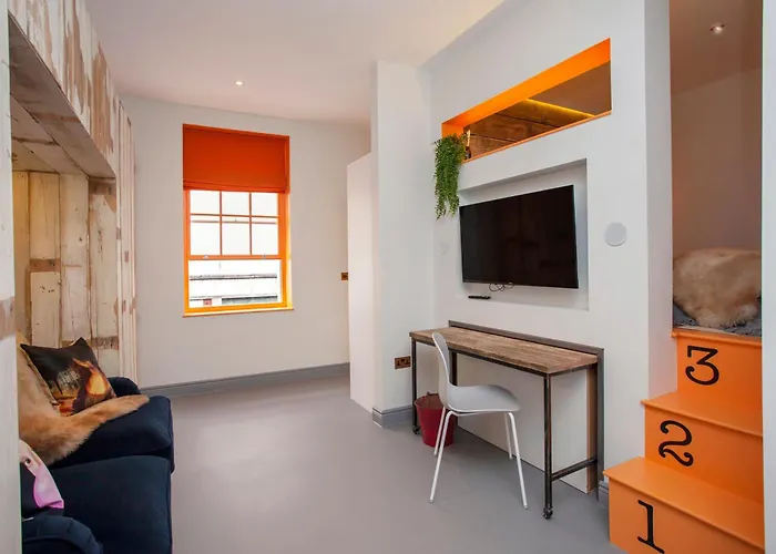 Higgihaus Aparthotel, Clare Street 3*