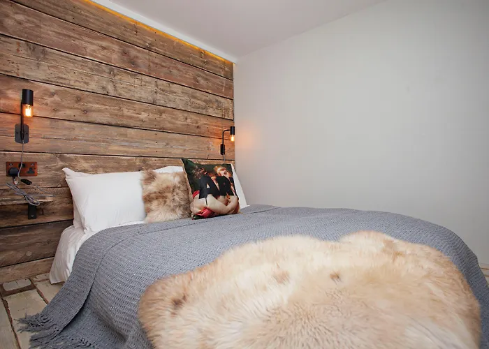 Higgihaus Aparthotel, Clare Street