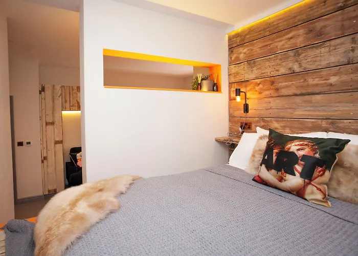 Higgihaus Aparthotel, Clare Street アパートホテル 3*