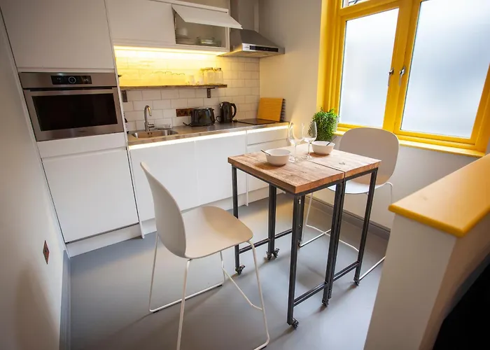 Higgihaus Aparthotel, Clare Street شقة فندقية بريستول